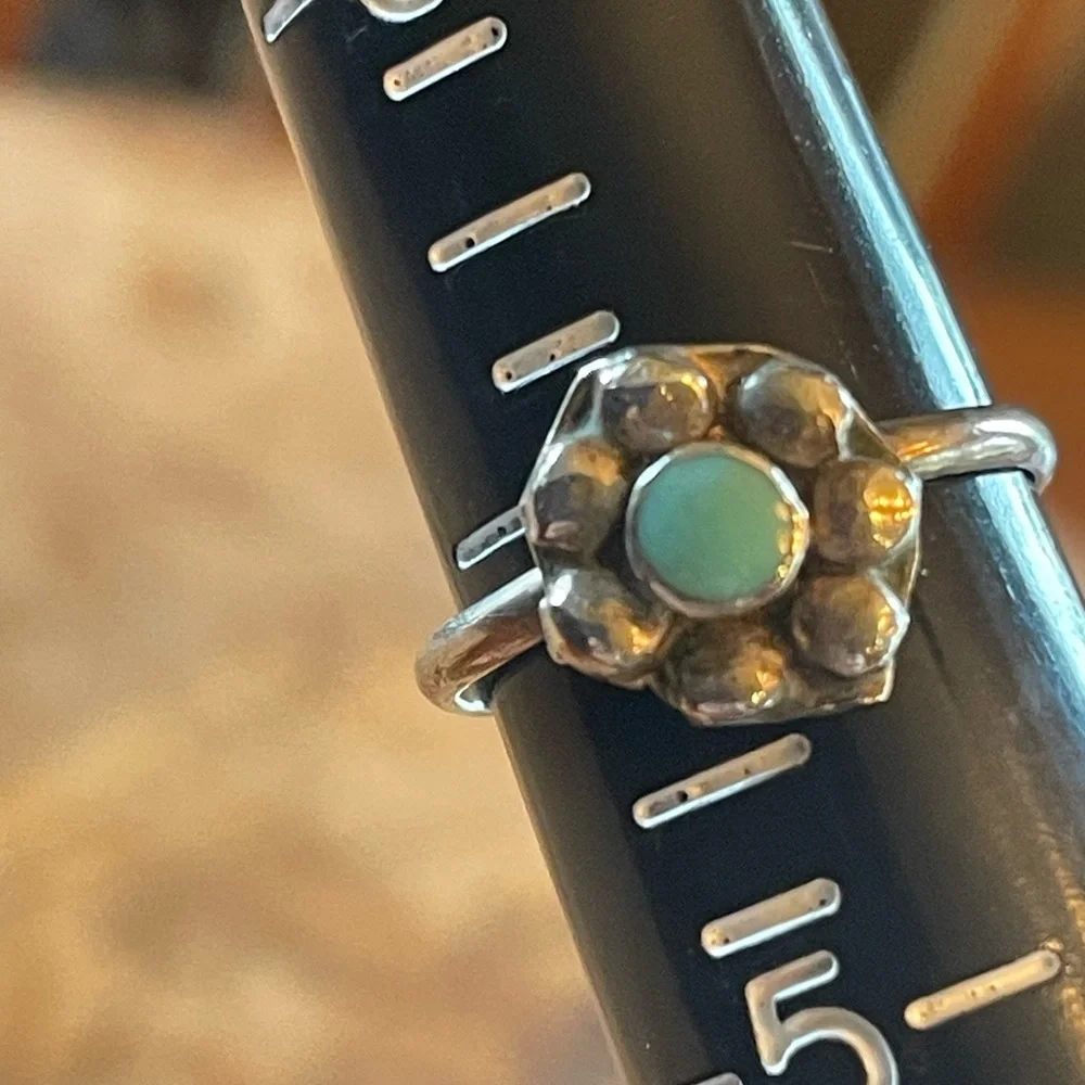 Small Sterling/Turquoise Flower Ring